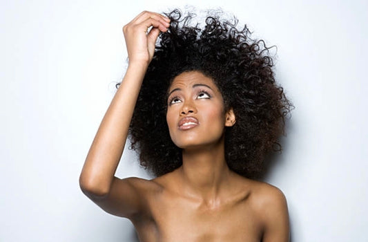 11 Tips to Prevent Matting in Your Curly Wig